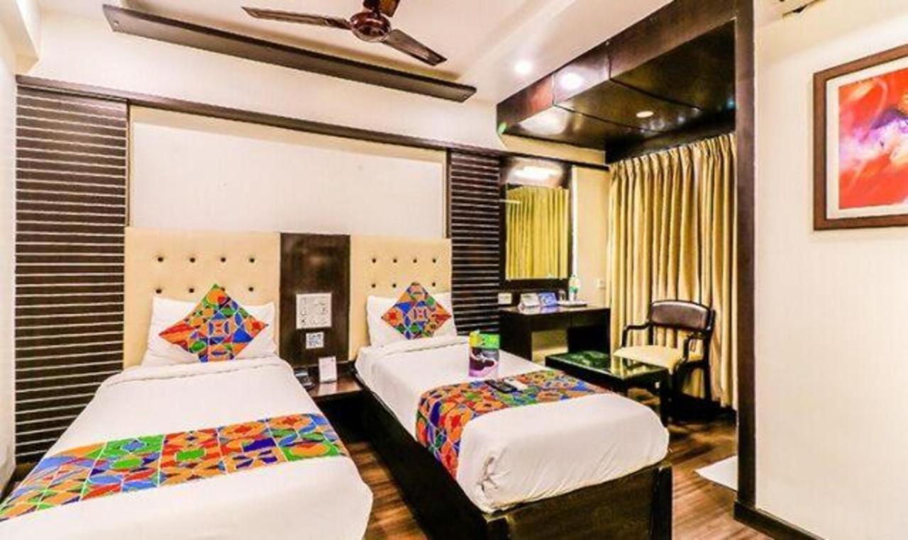 Fabhotel Blue Diamond Turambhe エクステリア 写真