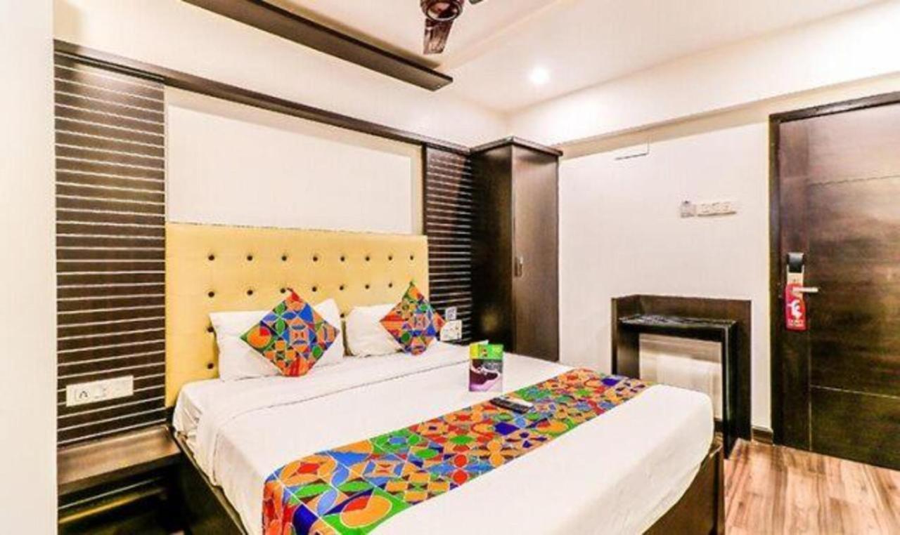 Fabhotel Blue Diamond Turambhe エクステリア 写真