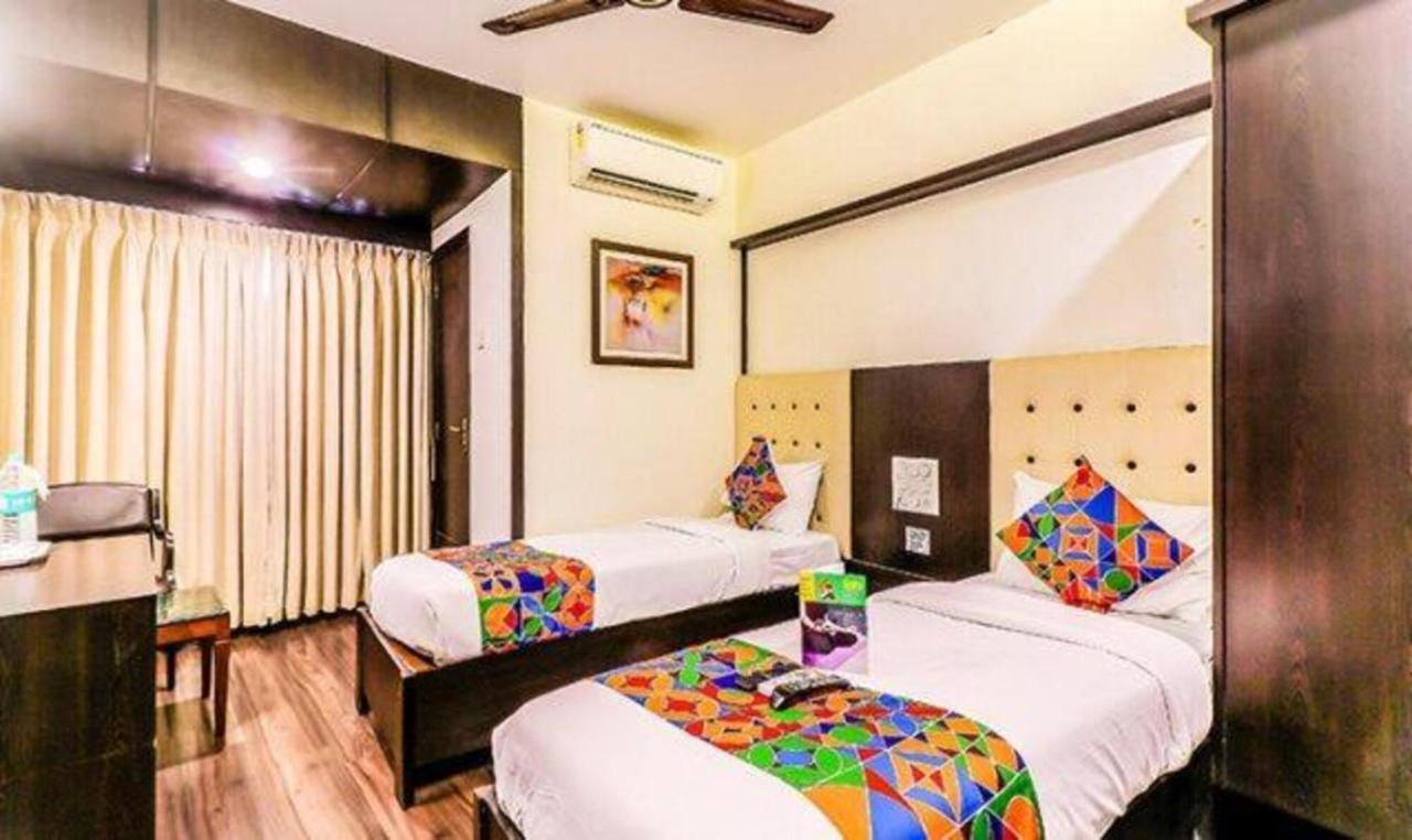 Fabhotel Blue Diamond Turambhe エクステリア 写真