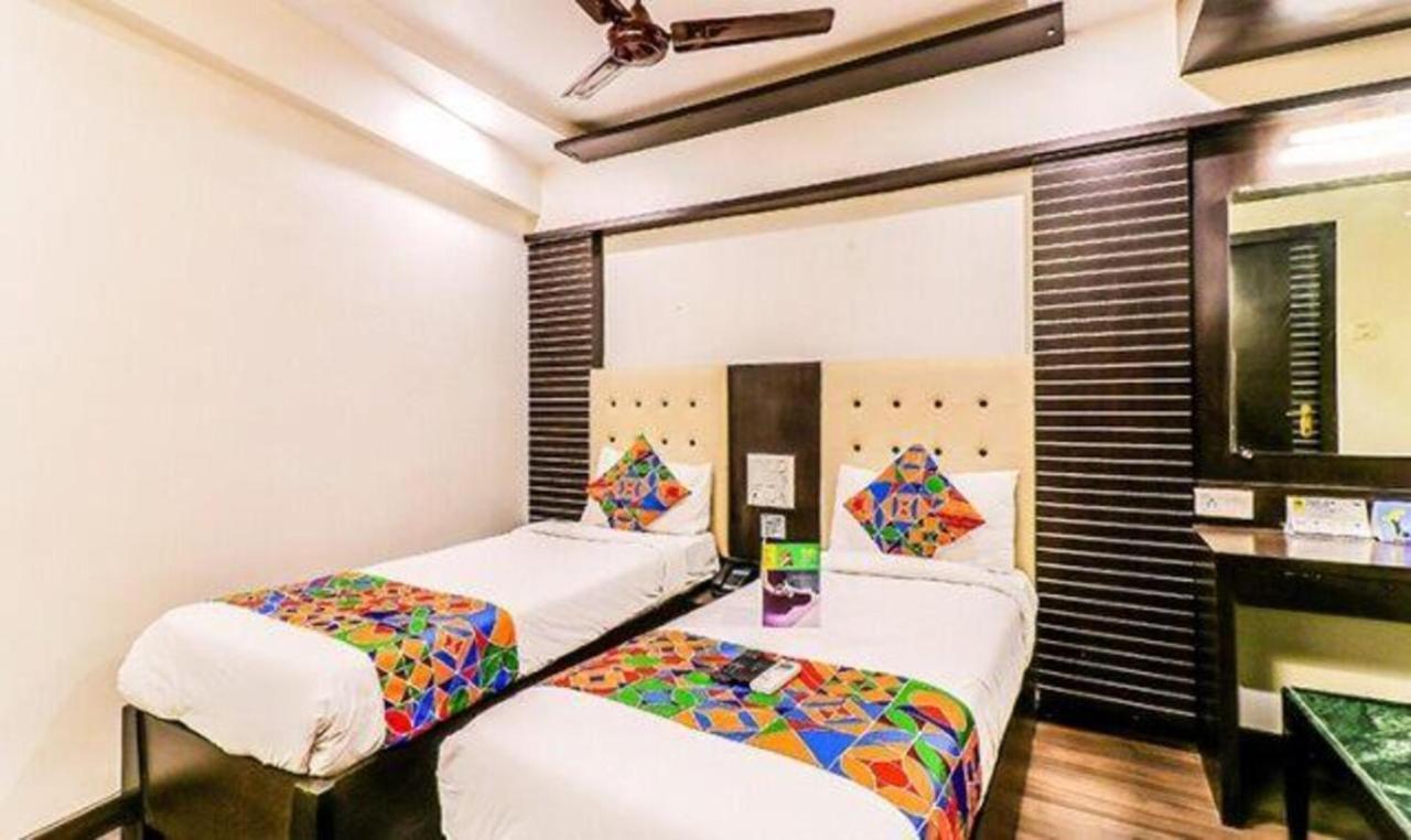 Fabhotel Blue Diamond Turambhe エクステリア 写真